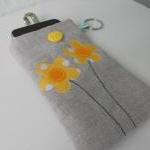 Flower Gadget Cosy (for Ipod/iphone, Small Camera..