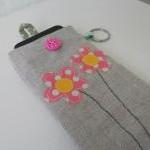 Flower Gadget Cosy (for Ipod/iphone, Small Camera..